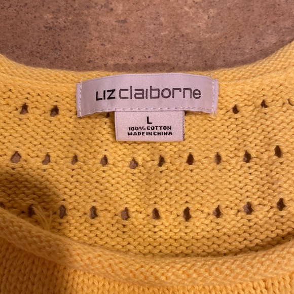 Womens Liz Claiborne sweater size large - Picture 2 of 5